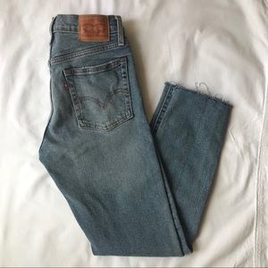 Levi’s Wedgie Ankle Jeans
